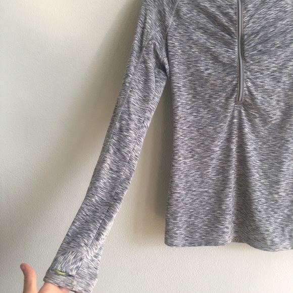 Athleta Mendoza 1/2 Zip Running Shirt Thumb Holes Space Dye Gray/Blue Size Small - Picture 7 of 16